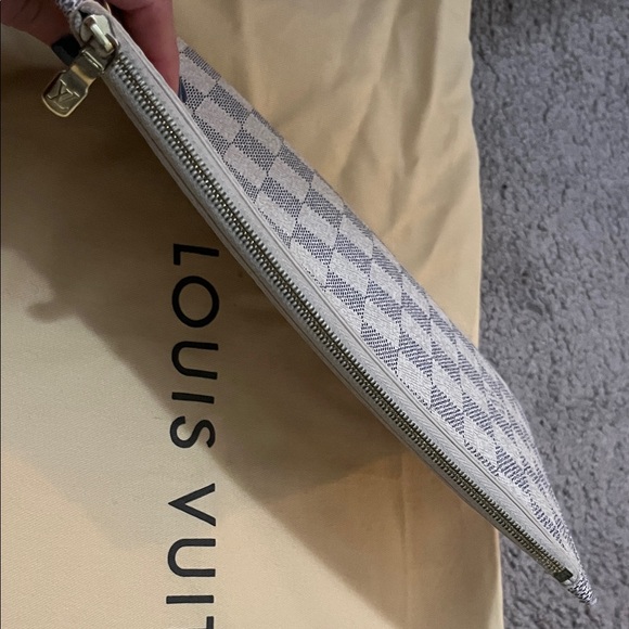 Authentic Louis Vuitton Excellent condition Neverfull Damien Azur with clutch - Picture 8 of 16